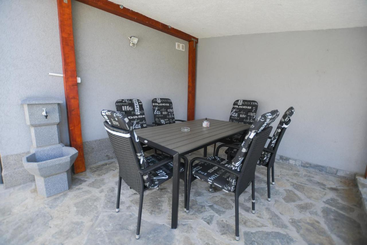 Relax Apartmani Kladovo Exterior foto